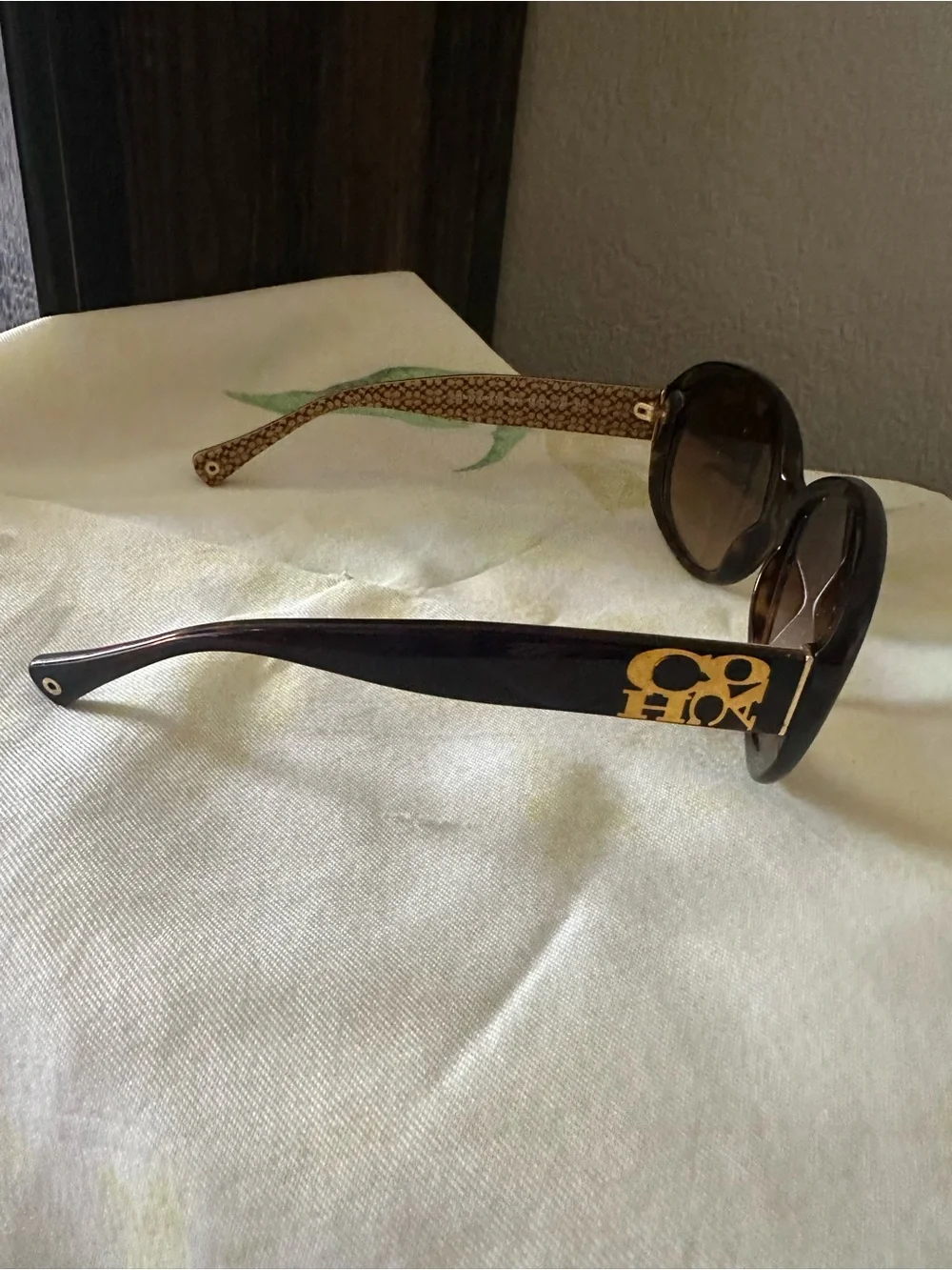 Coach Tortoiseshell Brown Gradient Oversized Sunglasses
